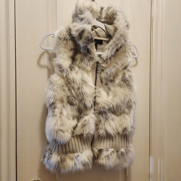 🎈2/$50 Jessica Simpson CHERISH Faux Fur Vest - Picture 11 of 13